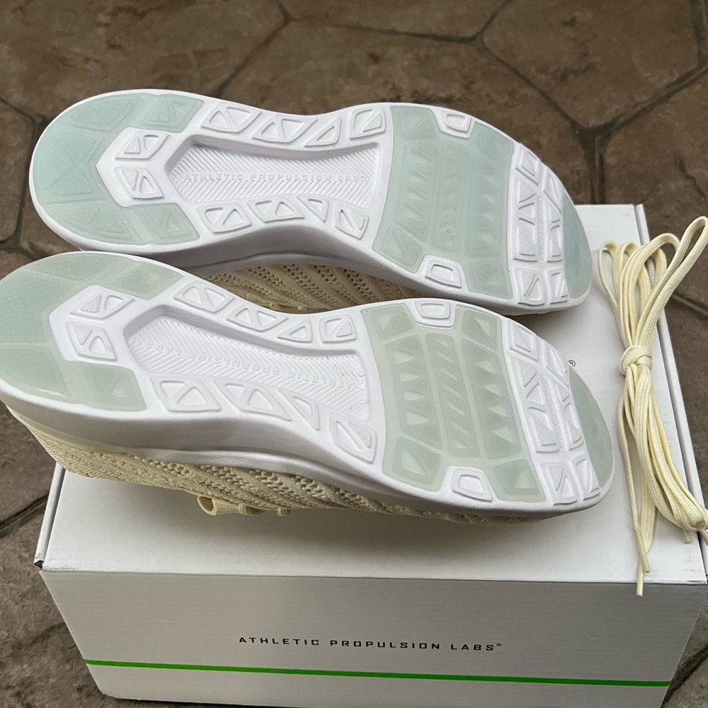 New Apl Techloom Wave Pristine/Coastal Blue/White… - image 3